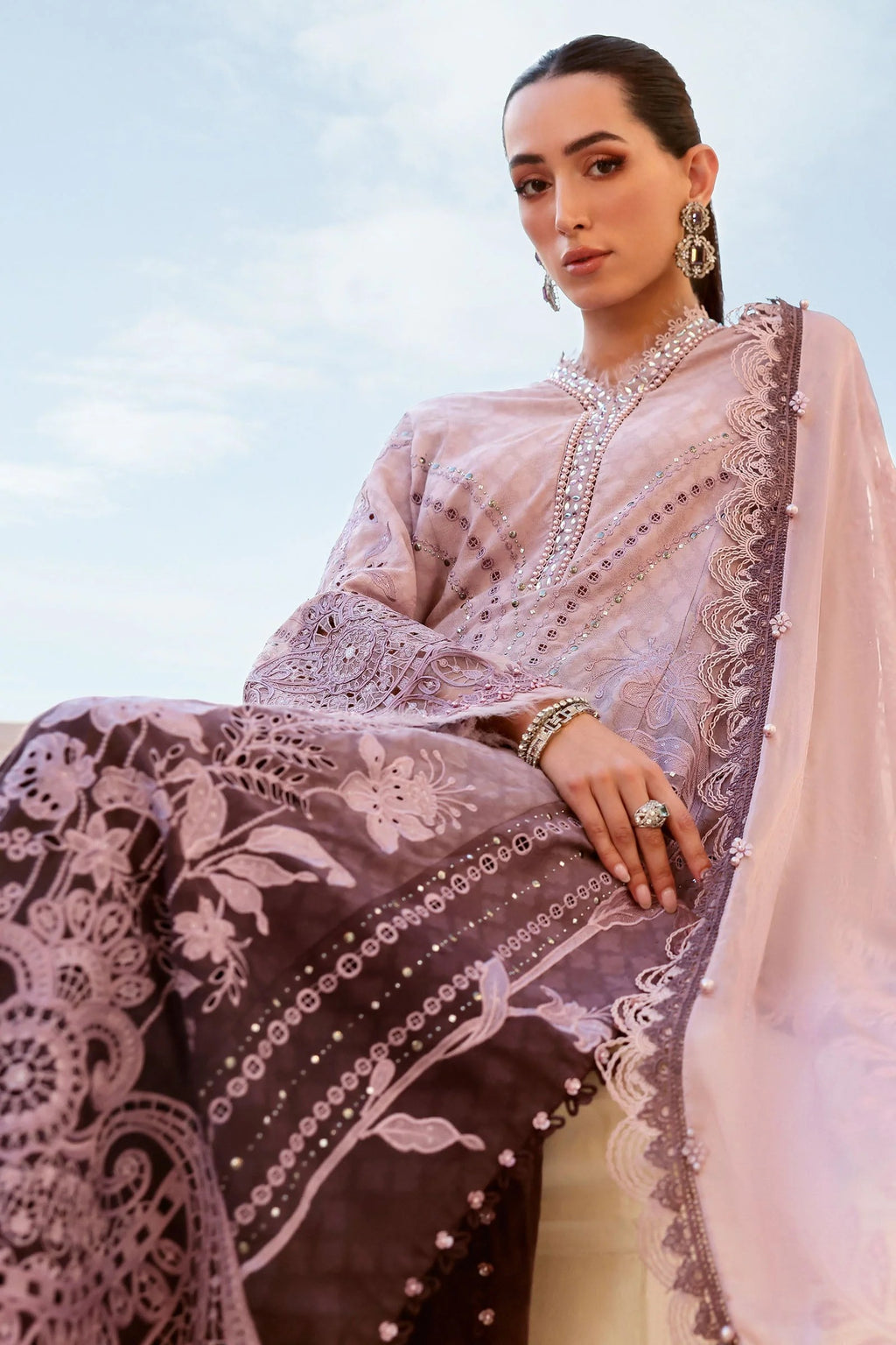 Maria.B Luxury Lawn Unstitched Embroidered D-2601-B